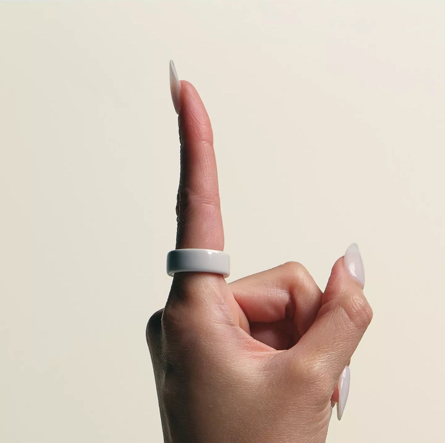 Oura Ring 4 Ceramic